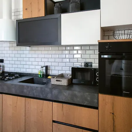 Urban 29 - Modern - *