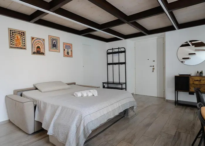 Urban 29 - Modern - Apartment